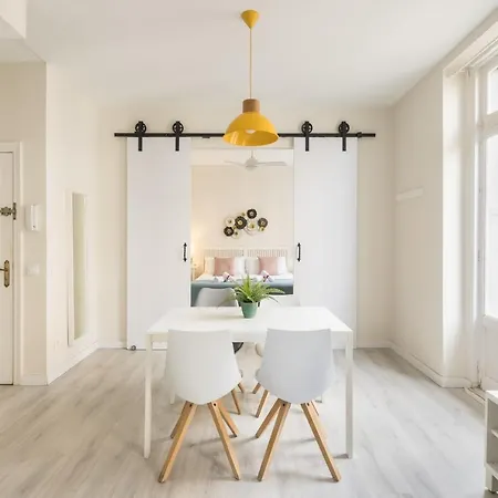 Macflats Ayuntamiento * Валенсия