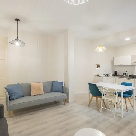 Macflats Ayuntamiento 아파트