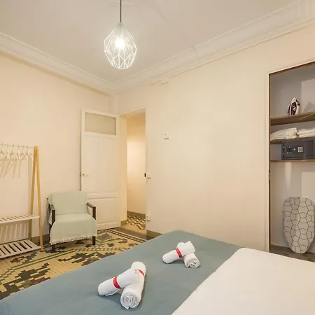 Macflats Ayuntamiento 아파트